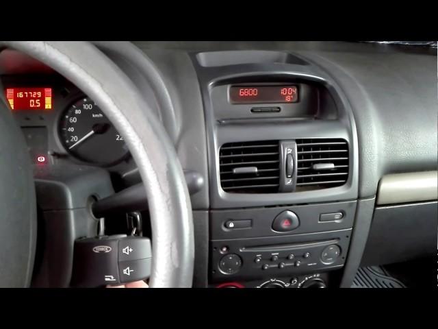 Insert radio code on Renault Clio 2 2004