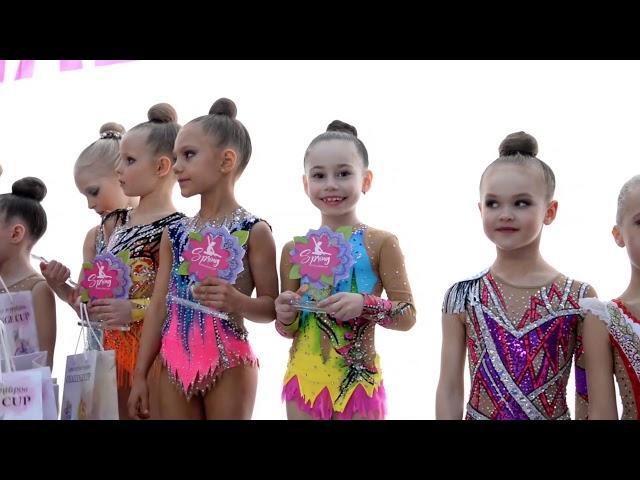 Вас приветствует клуб художественной гимнастики Pirouette.