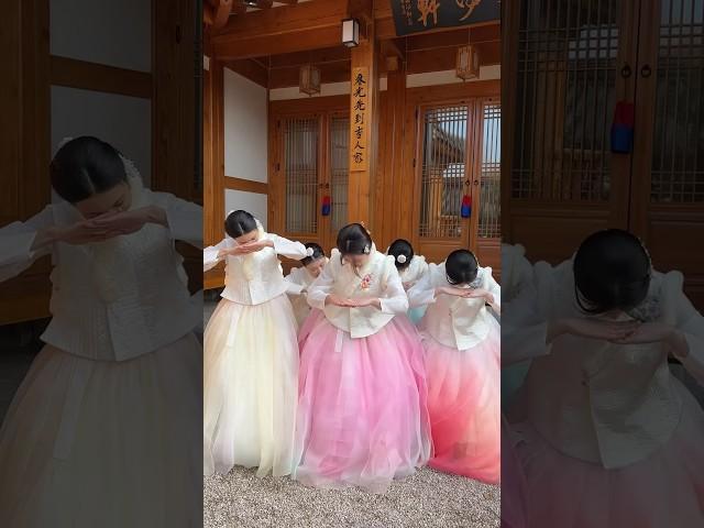 해피 설날️ #ILLIT #아일릿 #설날 #Seollal