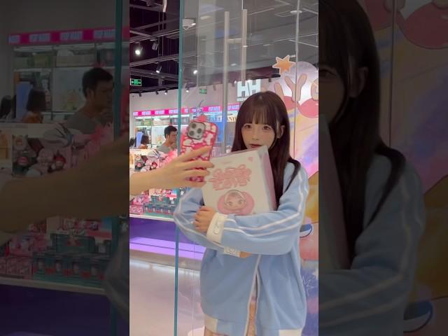 Aku cari LABUBUChina ASLI POPMART #中国旅游 #labubu #labubuunboxing #crybaby #赵露思 #douyin #拉布布 #成都