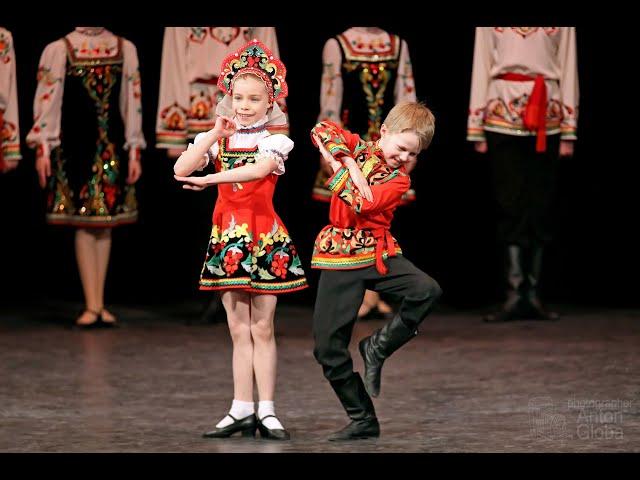 "Калинка", ансамбль "Калинка". "Kalinka", ensemble "Kalinka".