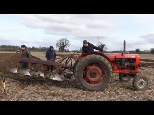 Nuffield 460 & IH B1-42 Ploughing