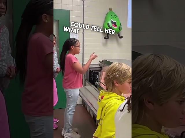 Students Learned Sign Language To Help Their Deaf Cafeteria Worker ️