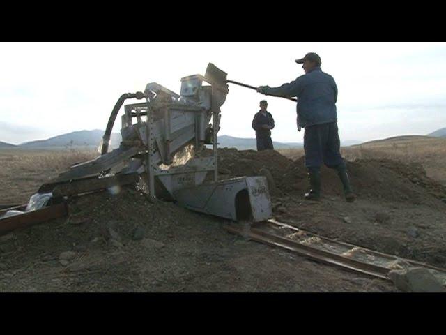 Как добывают золото вольные старатели