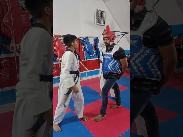 Round kicks Traning for beginners