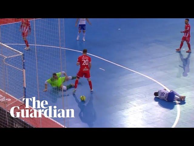 Fair play: futsal player refuses to score after opponent goes down injured