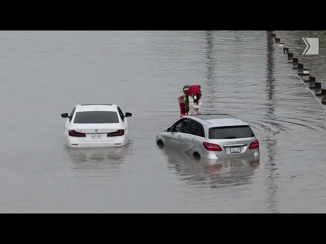 Flood strands DVP motorists: Watch the rescue