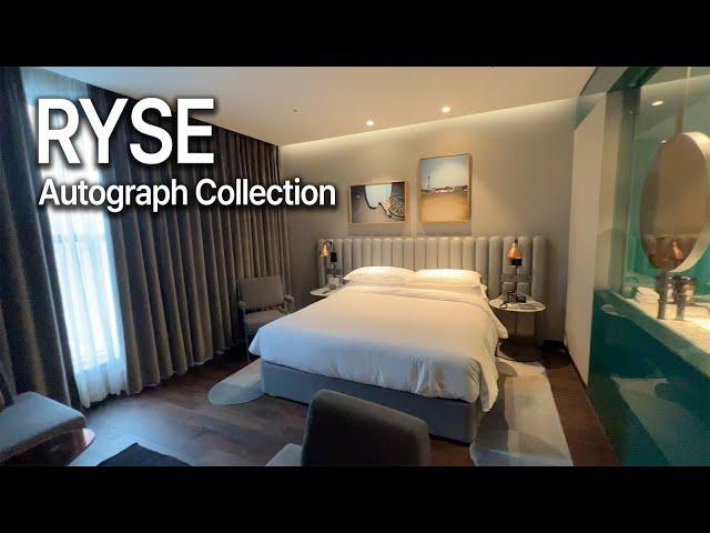 Hongdae RYSE Autograph Collection Hotel Director Suite room