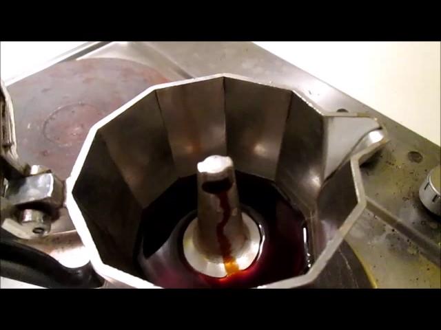 How moka pot works. Understand in 17 sec video