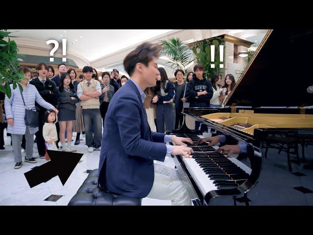 A Famous Pianist Suddenly Plays Moonlight Sonata So Fast And Surprises People At Subway Station