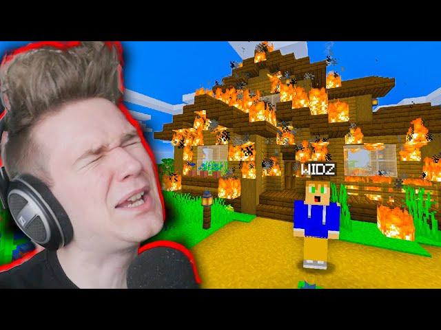 WIDZ ZNISZCZYŁ MÓJ DOM  | Minecraft Ferajna XD