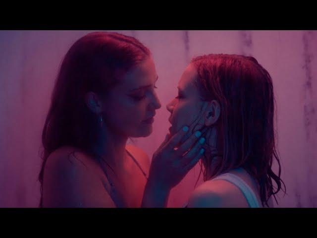 SUMif - Champagne (Official Video)