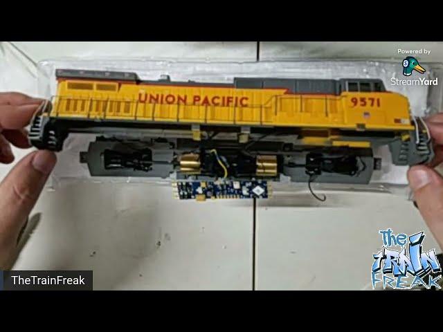 How to: Install Soundtraxx Tsunami2 Sound Decoder in an Athearn RTR GE C44-9W (Dash 9)