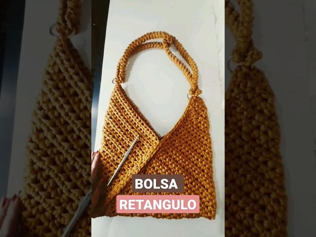 Bolsa de crochê fácil,  feita com retângulos em fio de malha.