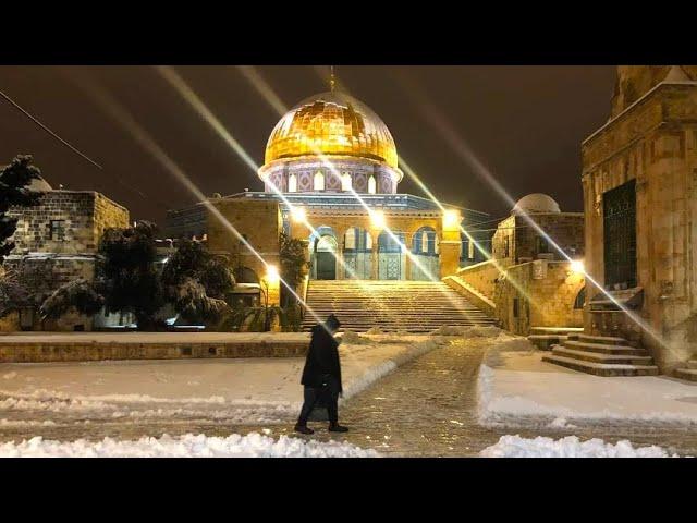 A beautiful sight of snowfall in the courtyard of Al AQSA Mosque