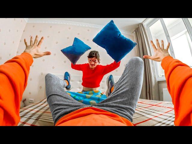 I DON'T LET MY GIRLFRIEND TO SLEEP ( Epic Comedy Parkour POV Prank )