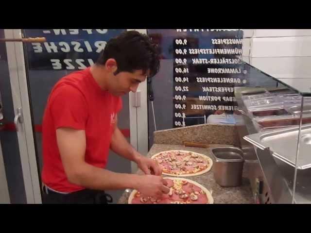 Igy készül az igazi Pizza