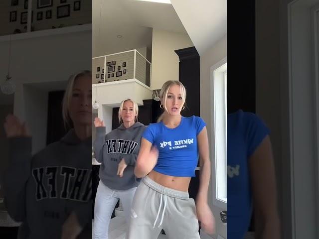 no way my mom just did this dance  #youtube #dance #mom #family #familydance #funny #bestie #ootd