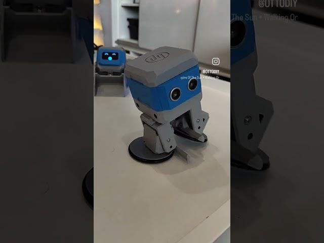 New Otto robot showing off, ninja humanoid #ottodiy #hprobots #arduino #3dprinting #hp