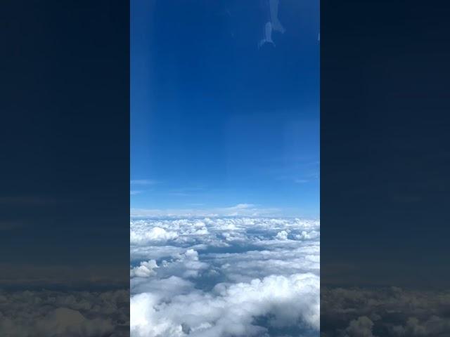 #travel #beautiful #viral #shortsvideo #ghumo24 #sky #badal #views #ytshorts #flight