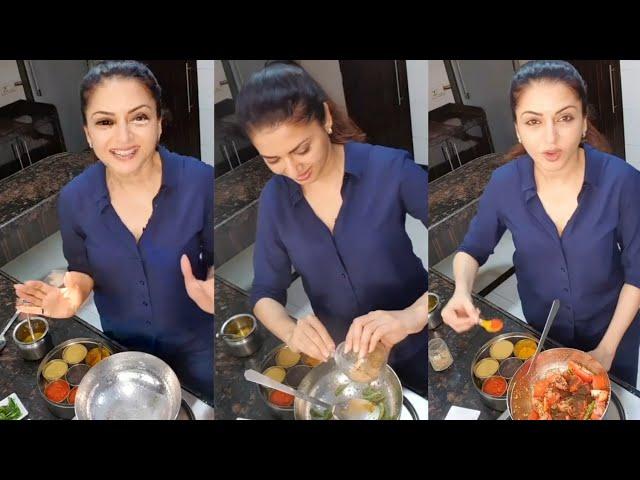 Bhagyashree Making Delicious Food For Family During L0CKD0WN