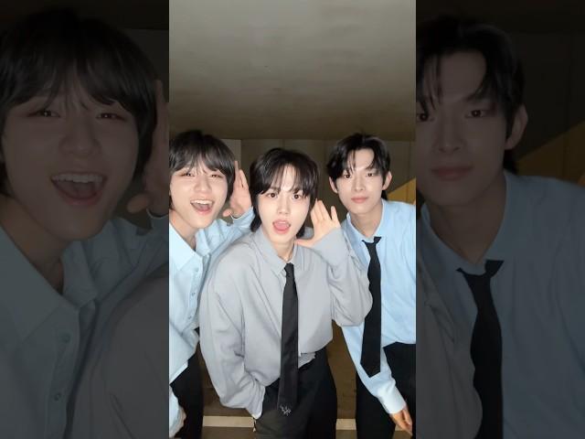 Don't stop the music  #AHOF #아홉
