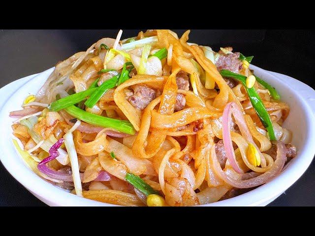 Why Restaurant Fried Rice Noodles Are So Delicious? Chef's Secret Step for Perfectly Tender Noodles!