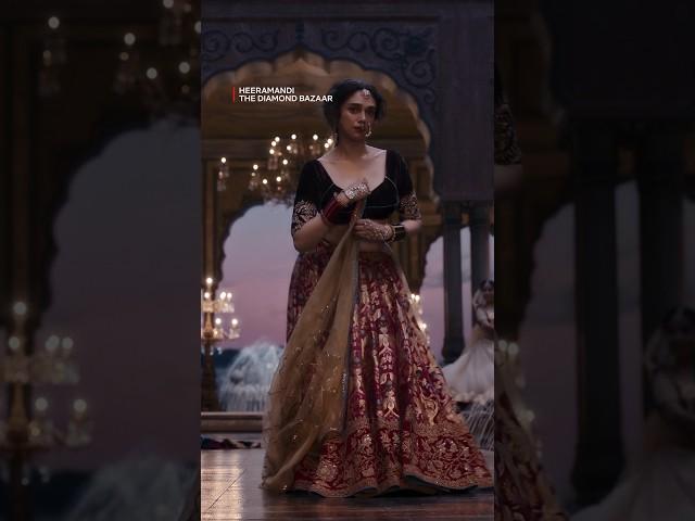 Aditi Rao Hydari’s ICONIC Walk in #Heeramandi  #BibboJaan | #Heeramandi