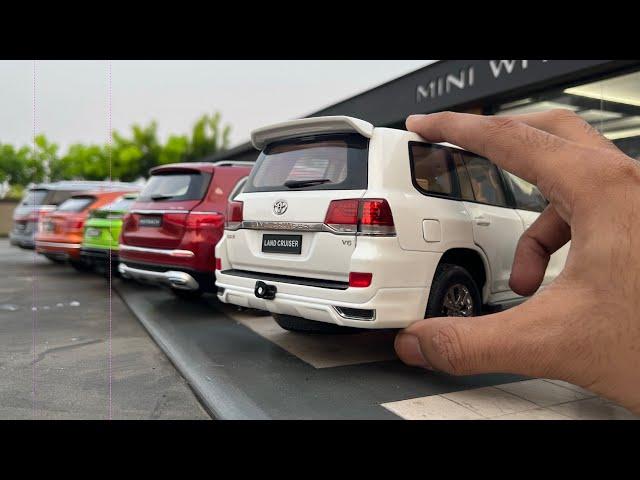 Parking Ultra-Luxury SUV Real like Mini Cars at Car Showroom | 1:18 Scale Diecast Model Cars