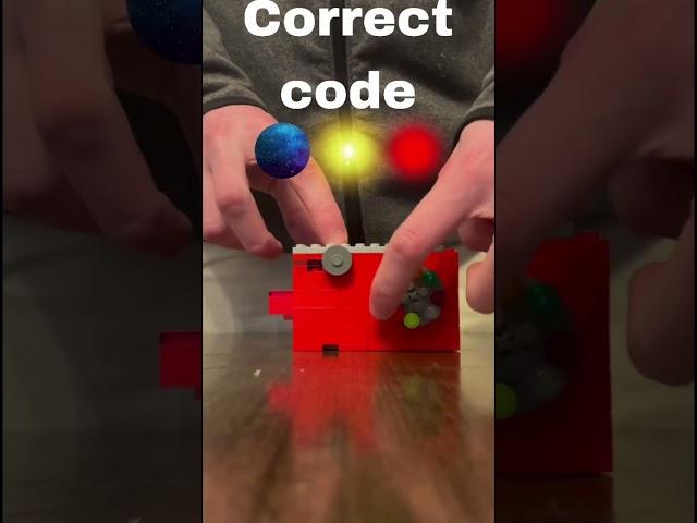 Lego spin dial combination lock dead-bolt #diy #lego #lock