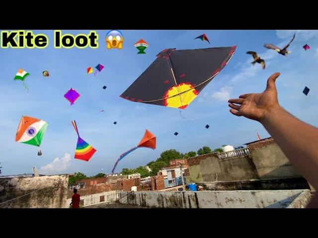 Kite looting 15 August 🪁 |  patang loot li bahut saari  |  kite looting new video | kite flying