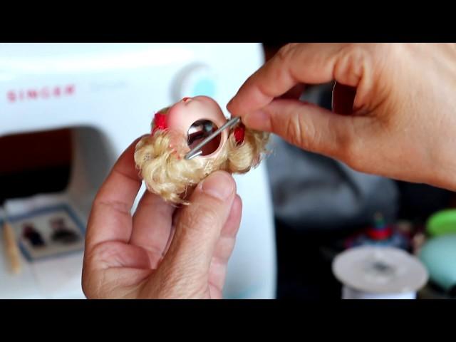 Barbee0913 shows how to restring an 8 inch Madame Alexander doll