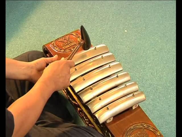 Saron Pekin Gamelan Melayu