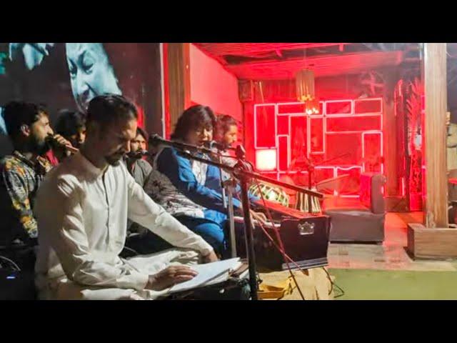 Awais khan saab live at cafe kahani Qawali/// Johar town ................