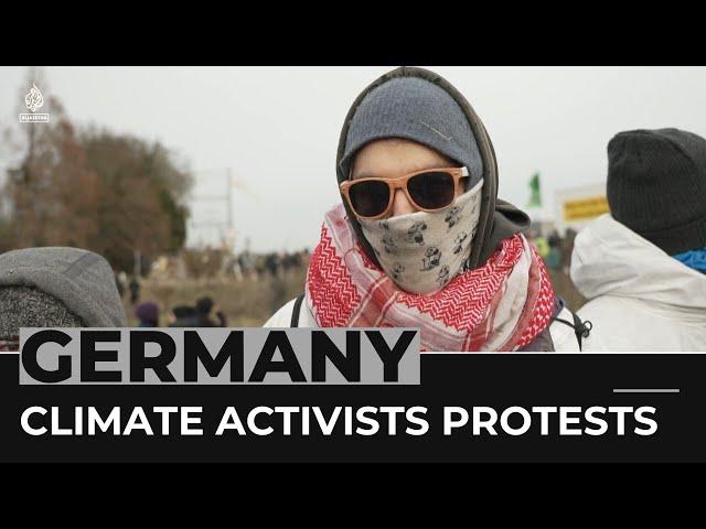 Germany mine protest: Government plans to demolish village