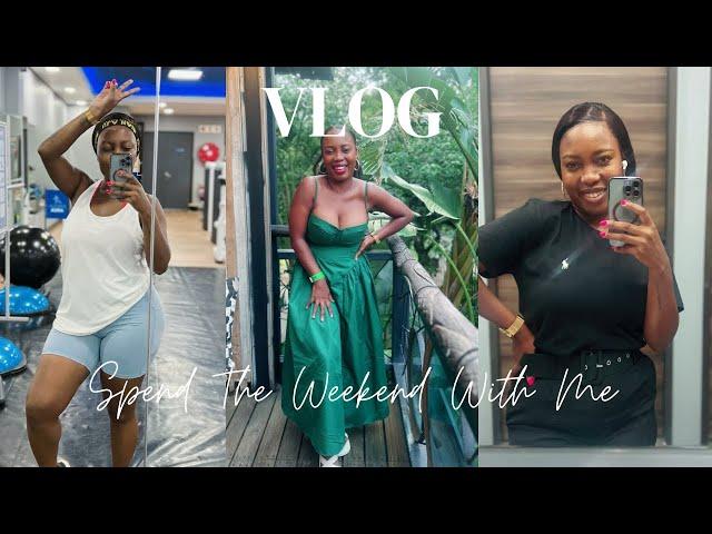 Weekend Vlog | Night Out | Work Christmas Party | Lots Of Cooking