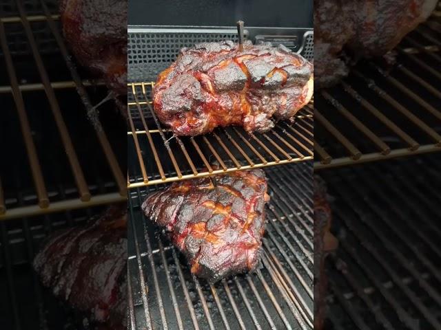 Hot and Fast Pulled Pork on the Traeger Timberline XL | BBQFriend