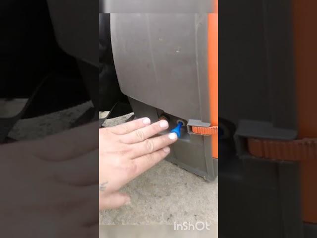 Мощный ранцевый  воздуходувка.