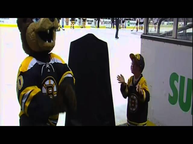 Boston Bruins / Upper Deck surprise Liam Fitzgerald with his own hockey card!