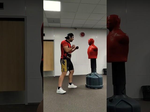 With karate #mmatv #titleboxing #mmaufc #fitness #supermanpunch #gym #shadowboxing