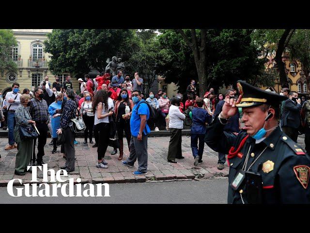 People run on to streets as Mexico hit by 7.5-magnitude earthquake