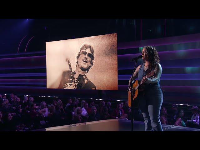 Ashley McBryde - Help Me Make It Through the Night (CMA Awards 2024)