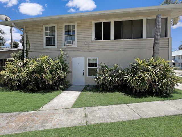 Fort Myers Townhomes for Rent 3BR/1BA by Fort Myers Property Management