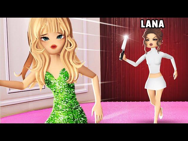 Playing As LANA to Troll My GIRLFRIEND in Dress to Impress!