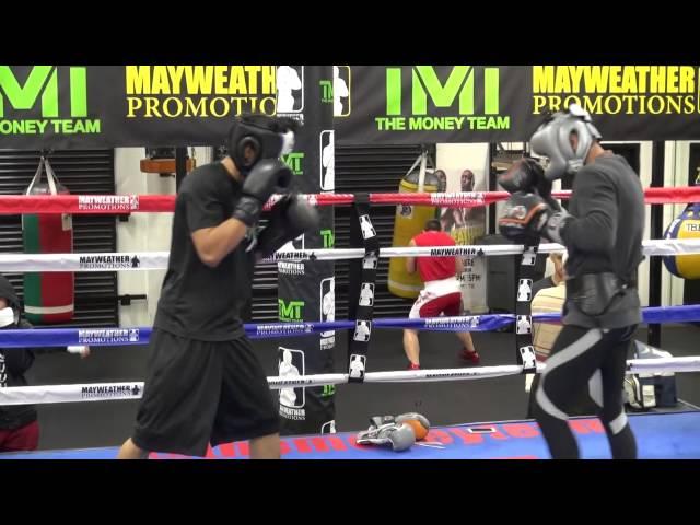 Muhammad Waseem makes opponent quit during sparring