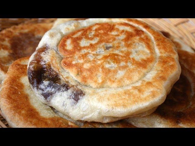 Sweet pancakes (Hotteok: 호떡)