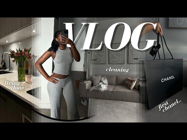 LIVING ALONE WEEKLY VLOG | EVENTS + LOTS  OF CLEANING + GETTING MY FIRST CHANEL BAG