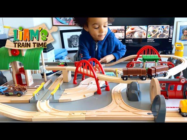 Brio World 33052 Deluxe Railway Set | Wooden Train Tracks for Kids | Train Videos | Unboxing | Play