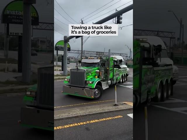 This Tow Truck Driver Has More Skill Than Some Car Drivers!