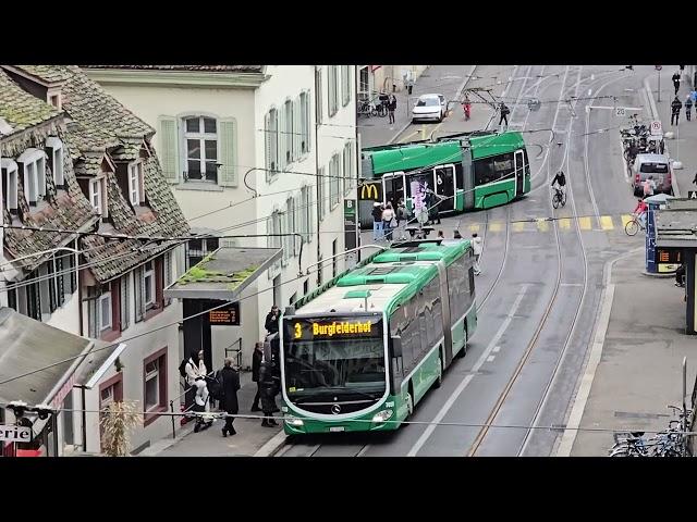 Tram und Busverkehr Blick vom Kohlenberg zum Steinenberg/Beobachtungen vom Mittag